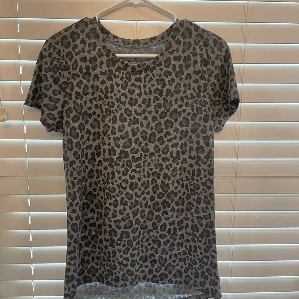 grey lepord shirt